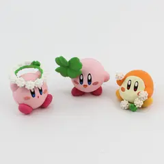 Lot of 3 Banpresto Kirby Fluffy Puffy Mine PVC - Play in the Flower/Clover