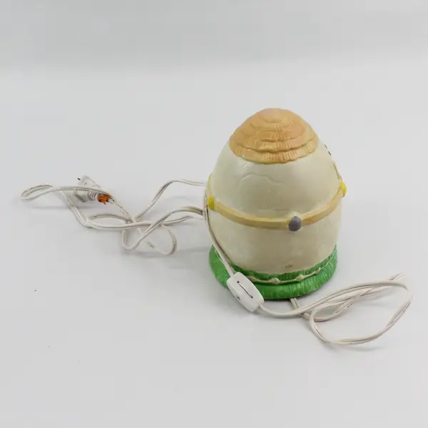 Vintage Easter Egg Shaped Ceramic House Night Light, 75 W 