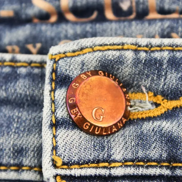 G-Sculpt by Giuliana Medium Wash Flared Jeans Women's Size 6P