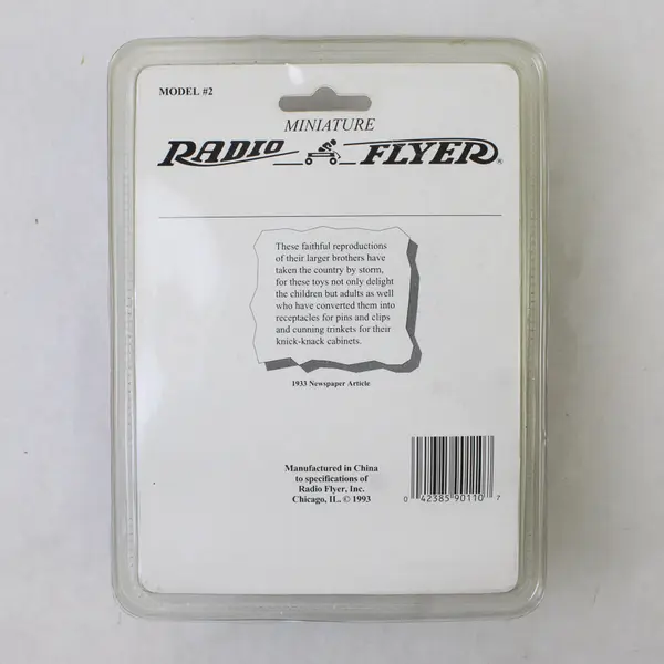 New Radio Flyer Mini Town & Country Wagon Model 2 4.25in Mint