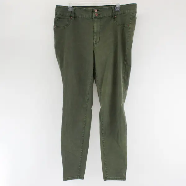 M Jeans by Maurices Green High-Rise Tapered Leg Pants Women's 18W Reg