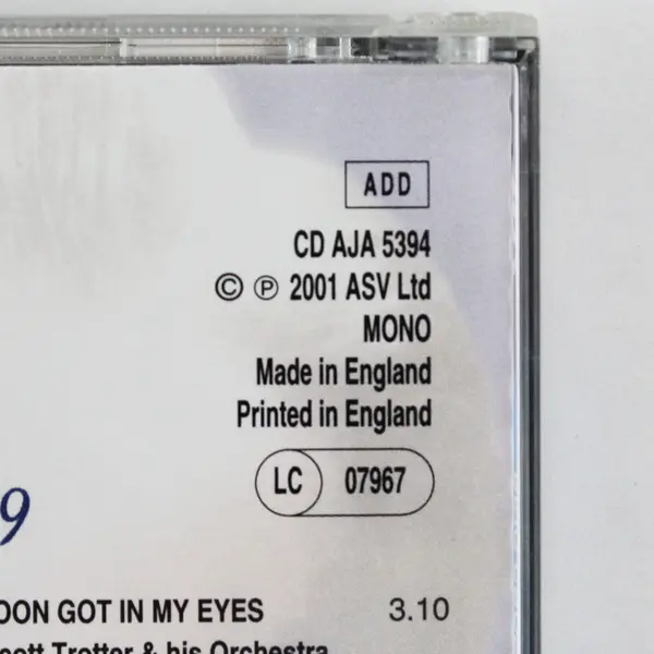 Bing Crosby CD: His Greatest Hits of the 30's, 2001 