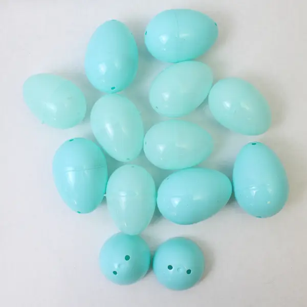 Lot 25 Assorted Fillable Easter Plastic Eggs, Blue and Green Shades 