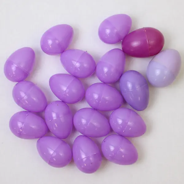 Lot of 18 Assorted Fillable Easter Plastic Eggs, Lilac Shades