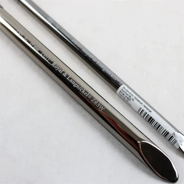 Lot of 11 Assorted Artist Paintbrushes Mixed-Media Hobby 