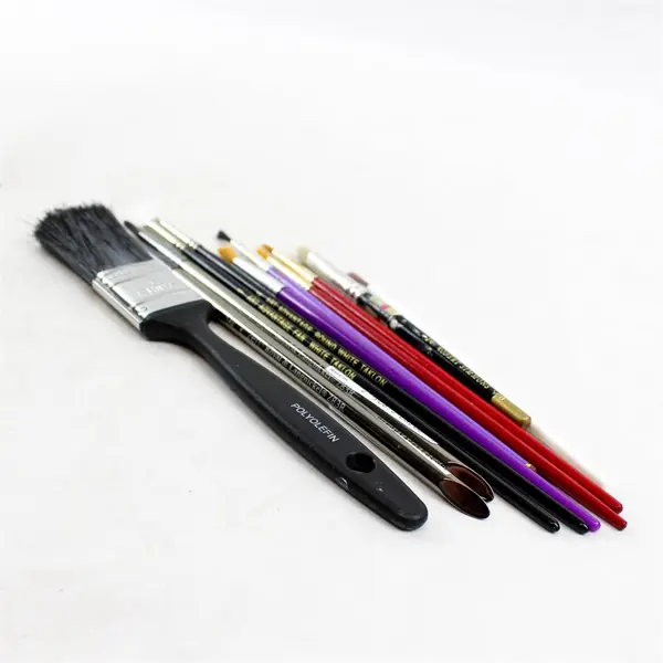 Lot of 11 Assorted Artist Paintbrushes - Various Sizes