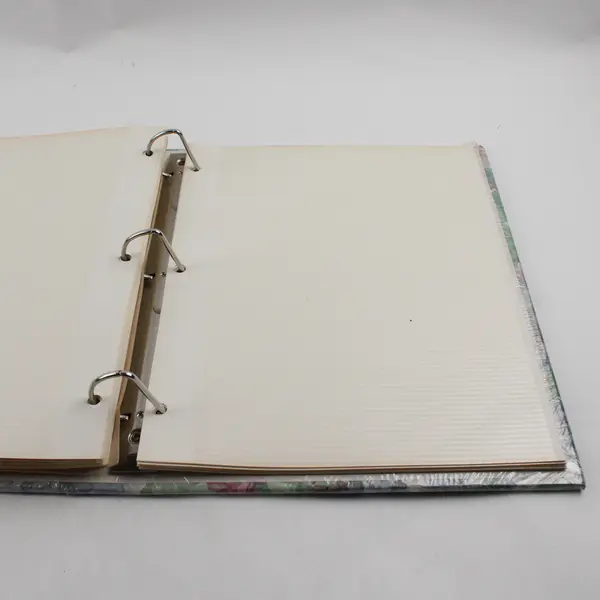 Vintage 1991 Holson Lilac Wood EasyStick Photo Album