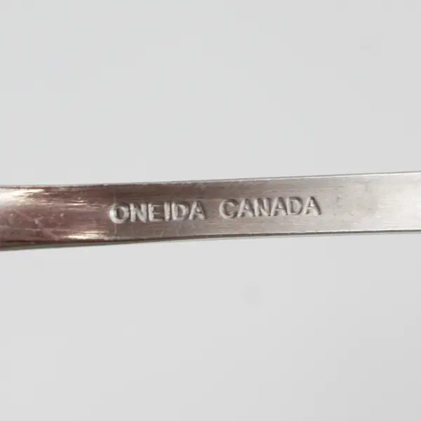 2 Oneida 18/8  Stainless 1973 Colonial Boston Serving Spoons 8.5” 