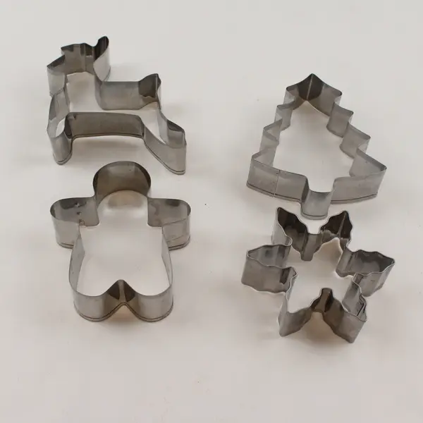 Lot of 4 Christmas Cookie Cutters - Reindeer Tree Gingerbread Snowflake