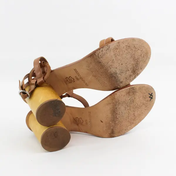 Bernardo Harlow Brown With Circle Wooden 4" Heel Sandals Women's Size 10M