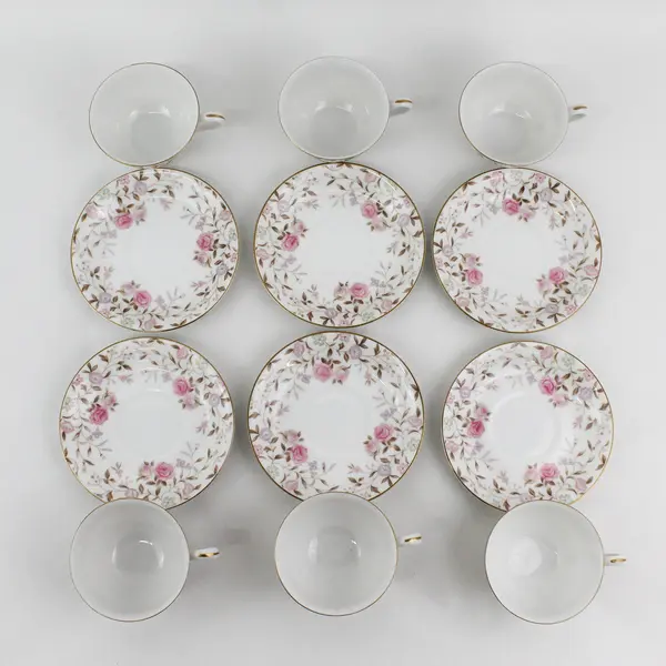 Set Of 6 Sango Jeannette  Cups And Saucers White Pink And Lavender Flowers