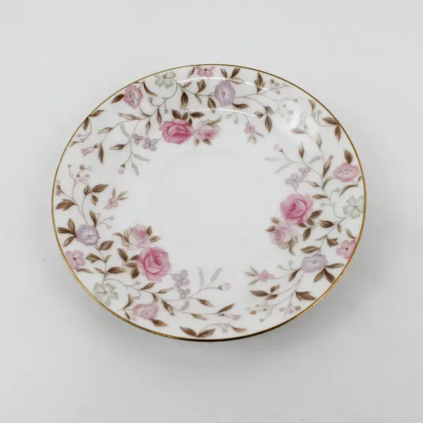 Set Of 6 Sango Jeannette  Cups And Saucers White Pink And Lavender Flowers