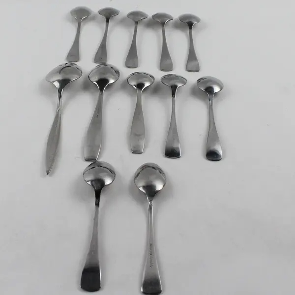 Lot of 12 Stainless Steel Spoons Party Event Flatware