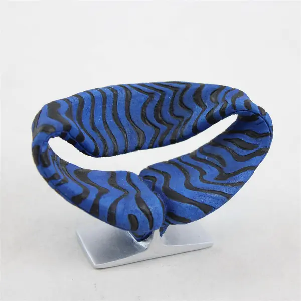 Raine Take a Seat RIBBON Chair 24011 Dollhouse Miniature Furniture