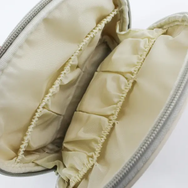 South African Airways Beige Zippered Cosmetic Toiletry Bag Clutch