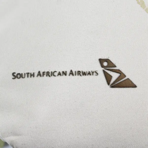 South African Airways Beige Zippered Cosmetic Toiletry Bag Clutch