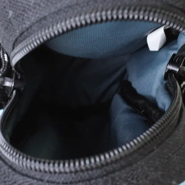 Hakuba Black Nylon Camera Case Zipper Case and Strap