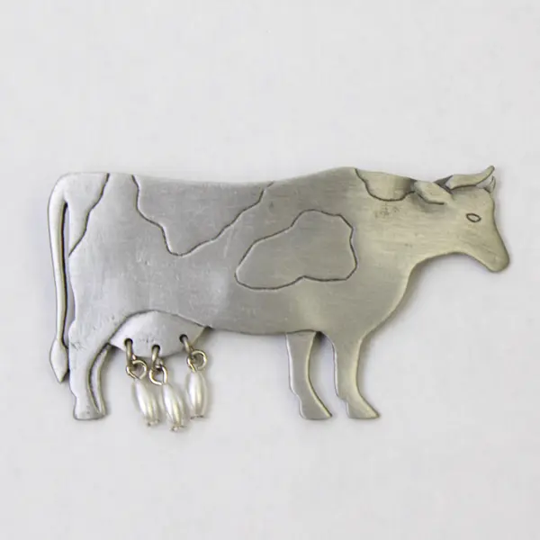 Vintage Jonette Jewelry Pewter and Faux Pearl Dairy Cow Brooch 2.5"