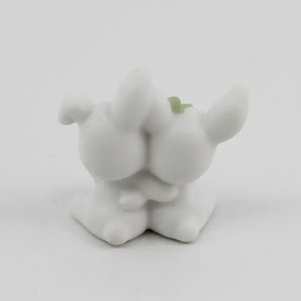 Precious Moments Sugar Town Bunnies Carolling Figurine 1997 Porcelain