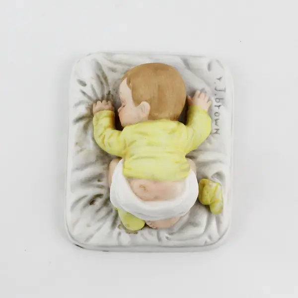 Roger J. Brown 1981 Sweet Dreams Porcelain Figurine The Family Album Collectible