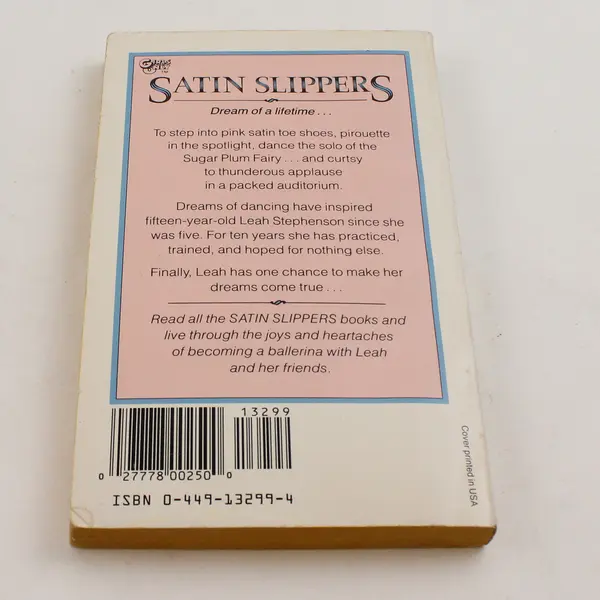 VTG To Be A Dancer Satin Slippers #1 Elizabeth Bernard Book Club Edition 1987 PB