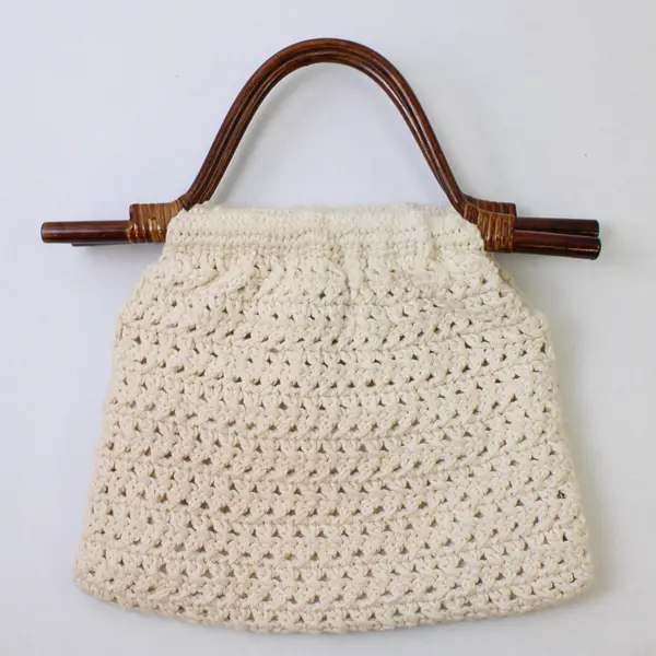 Vtg 1970's White Macrame w/Decorative Bamboo Handle Lined Handbag