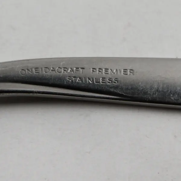 Lot of 2 Oneida Silver Shoreline Pattern SS Salad Forks Rare HTF Item 6.5" 