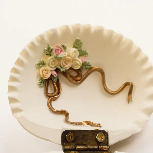 White Porcelain Shell Trinket Box with Rose Accents - Collectible