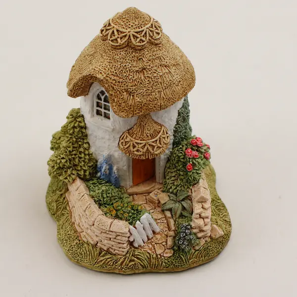 Lilliput Lane Collector's Club Thimble Cottage 1995/1996 New