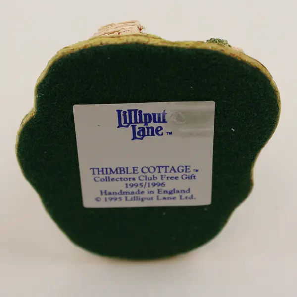 Lilliput Lane Collector's Club Thimble Cottage 1995/1996 New