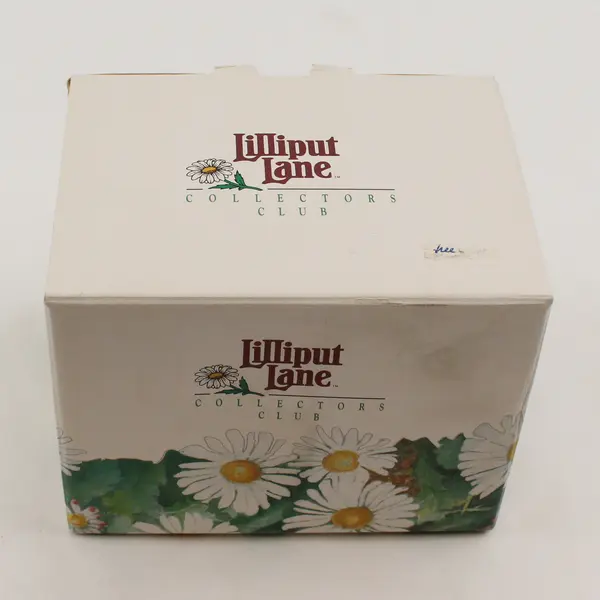 Lilliput Lane Collector's Club Thimble Cottage 1995/1996 New