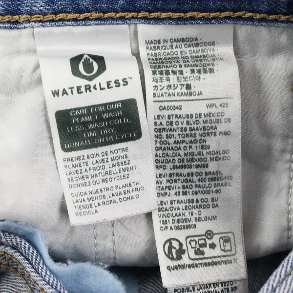 Levi's Women's 31 (38x31) Light Wash Med Rise Low Pro Straight Leg Denim Jeans