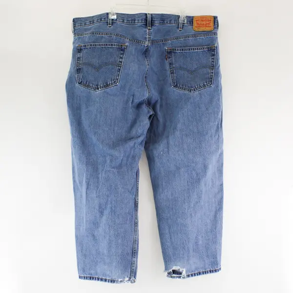 Levi's 550 Men's 48W x 29L Relaxed Fit Straight Leg Medium Wash Denim Jeans