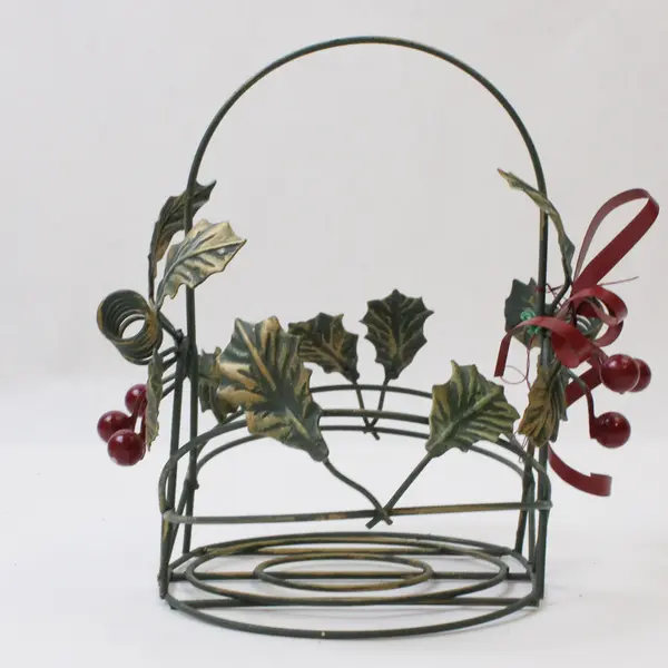 Wire Christmas Basket with Holly Berries Green Red No Box 4.75x4.5x5in