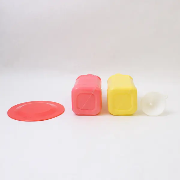Lot of 4 Plastic Kitchen Play Toys Pretend Play Bottles Funnel Dish