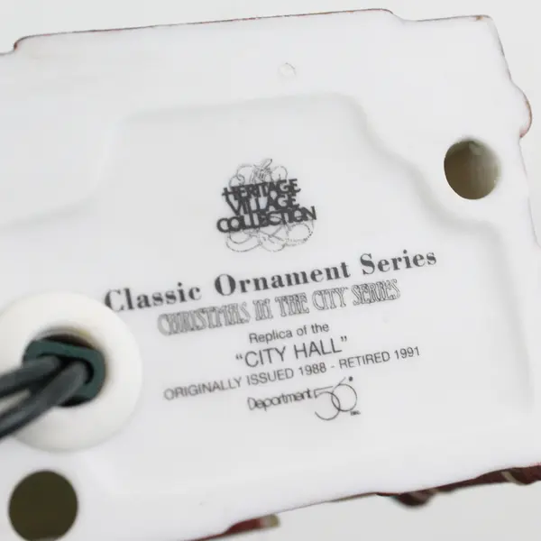 1998 Dept 56 Classic Ornament Series Christmas In The City CITY HALL Retired