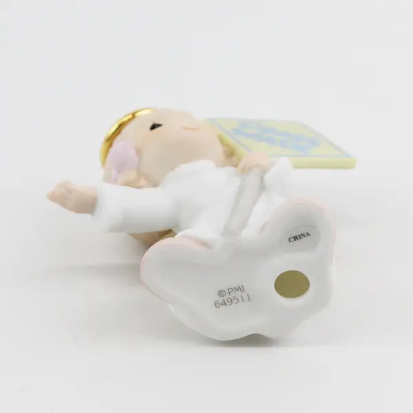 1999 Enesco Little Moments Figurine "Cross Walk" Angel  649511 