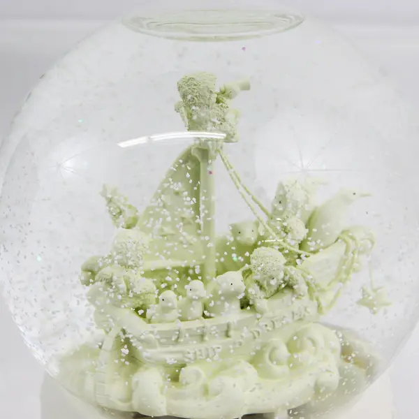 Dept 56 Snowbabies Ship O' Dreams Lighted Water Snow Globe 69039