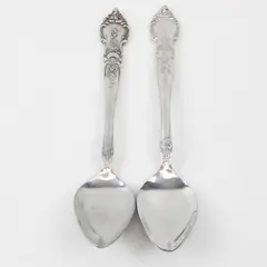 Lot of 2 National Stainless Rose & Leaf Pattern SS Oval Soup Spoons 7.5" Good