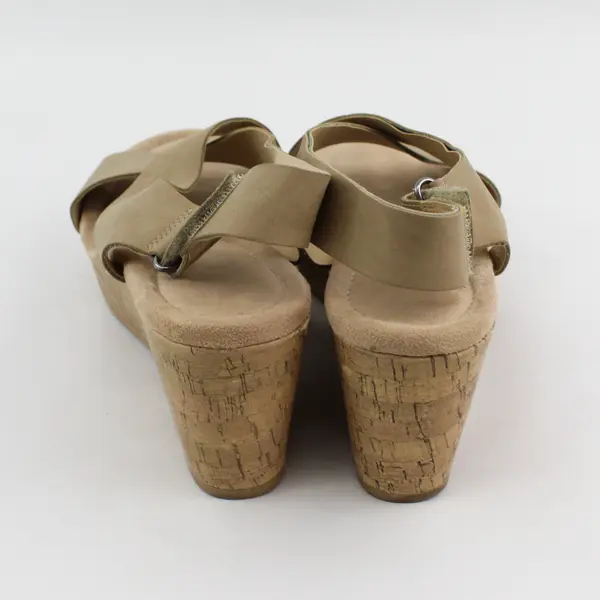 Clark By Laundry Solid Beige Color Annadel Eirwyn Wedge Sandals Womens Size 11M