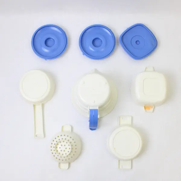 Lot of 8 pc Kids Play Kitchen Cooking Set Plastic Pots Pans & Accessories