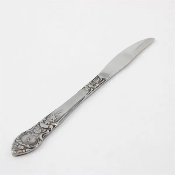 Lot of 3 National Stainless Rose & Leaf Pattern Stainless Dinner Knives 9"