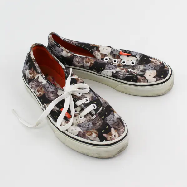 Vans x ASPCA Authentic All Over Cat Print Sneaker Women's Size 6.5, Men's Size 5