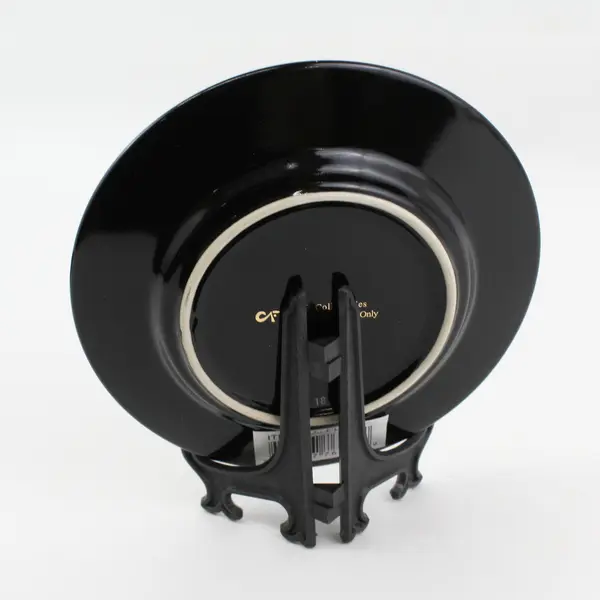 C & F Collectables Capricorn Horoscope Souvenir Plate Black W/ Gold Trim 6.25"