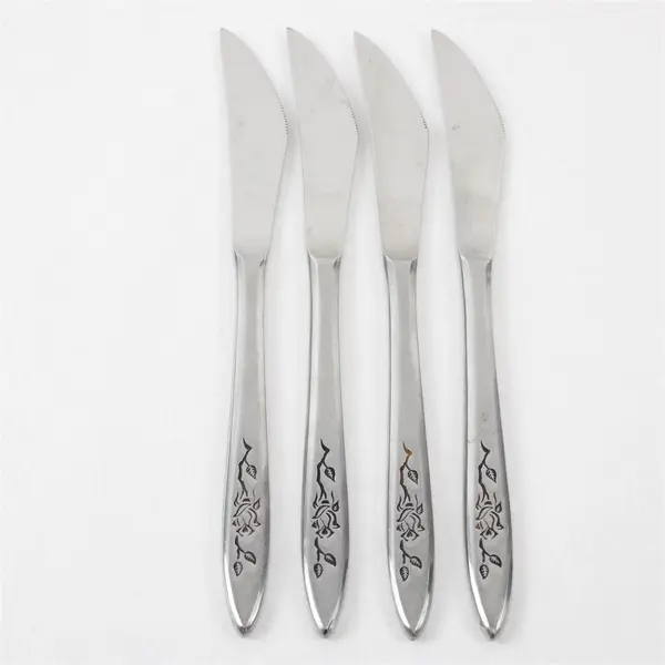 Lot of 4 National Stainless Charmante Pattern SS Dinner Knives Burnished 8.5"