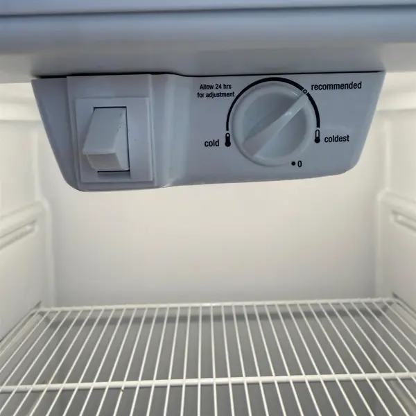 2019 Sears Kenmore Fridge With Top Freezer 253.6041261E - Local Pickup Only