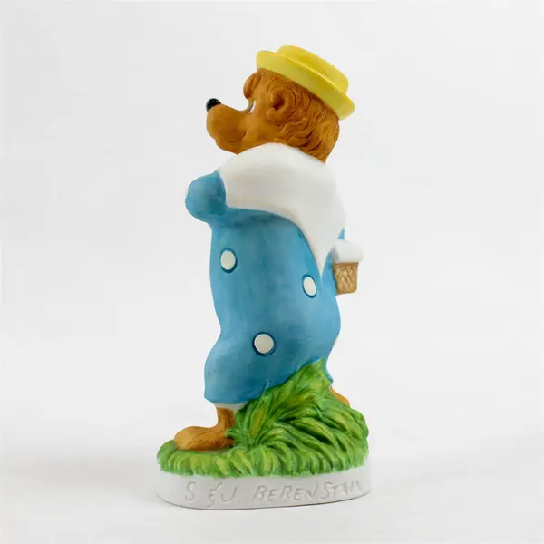Vintage 1983 Berenstain Bears Picnic Goodies Ceramic Figurine - New