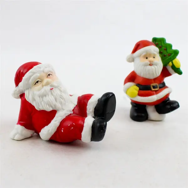Lot of 2 Ceramic Santa Figurines Christmas Tree & Repose Holiday Decor