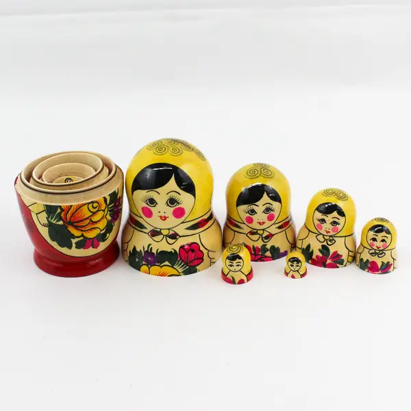Vintage Hand-Painted Russian Nesting Matryoshka 7-Piece Doll Set