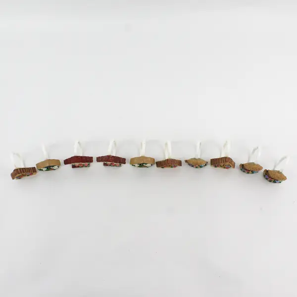 Set of 10 Kitsch Birdhouse Napkin Rings